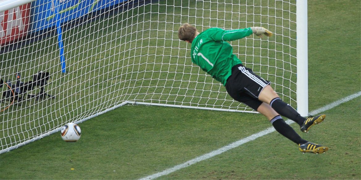 10 football matches that should have been replayed